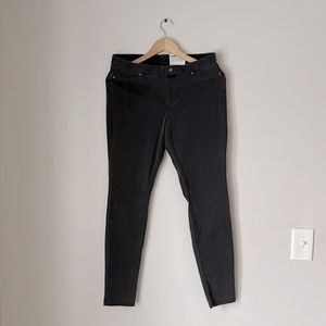Hue Black Jeggings